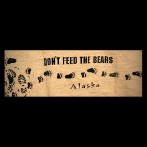 Don’t Feed The Bears - Long-sleeve T-Shirt